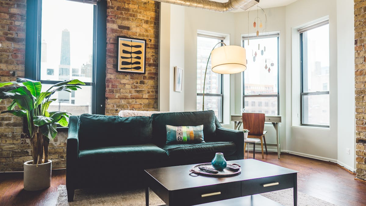 How to Use Self-Storage for Staging Your Home to Sell Effectively | My ...